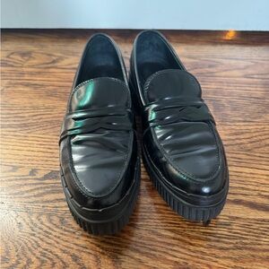 Tod's Classic Black Leather Women's Loafers